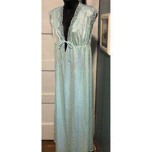 Vtg Pale Green Lace Nylon Long Night Gown Medium